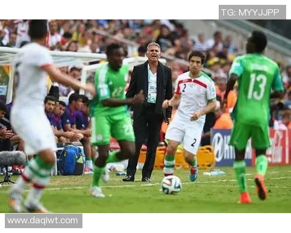 独立队与奎托的激烈对决揭示足球战术的较量与球队实力的巅峰对抗